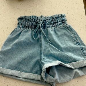 High waisted Shorts XS